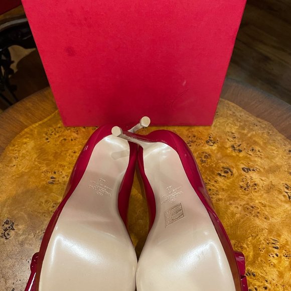 VALENTINO GARAVANI "BOW" peep toe platform pump in red - Picture 5 of 6
